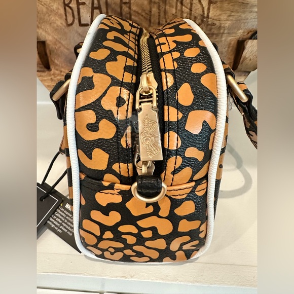 NWT Von Dutch Cheetah Print Bowling Satchel - Picture 6 of 10